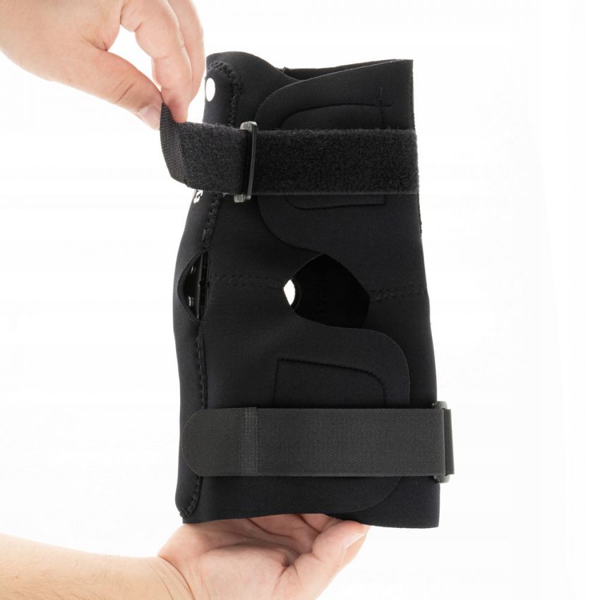 Genunchiera cu Stabilizare pe Rotula si Benzi Velcro pentru Ajustare, Culoare Negru Marime XXL 